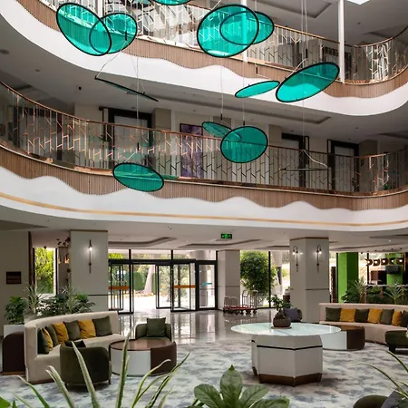 酒店 Ramada By Wyndham Pamukkale Thermal 代尼兹利