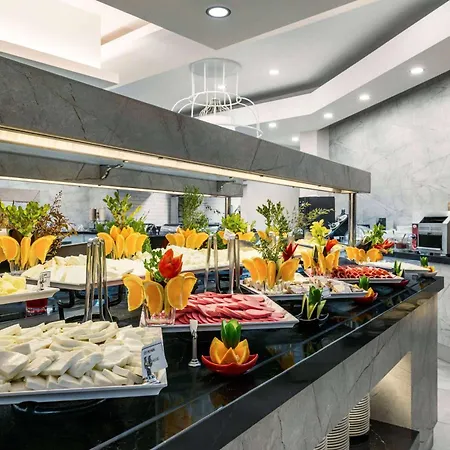 Ramada By Wyndham Pamukkale Thermal מלון דניזלי