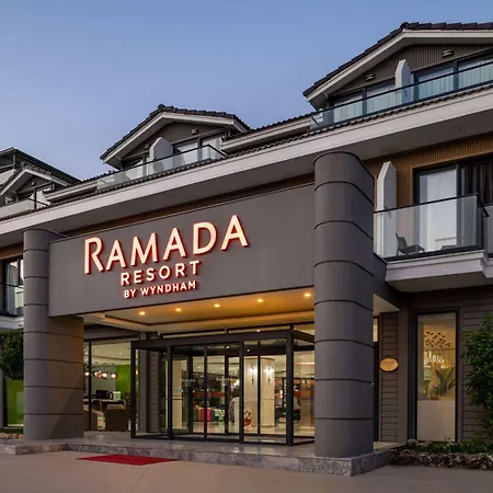 Ramada By Wyndham Pamukkale Thermal דניזלי