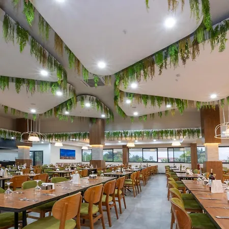 מלון Ramada By Wyndham Pamukkale Thermal 5*