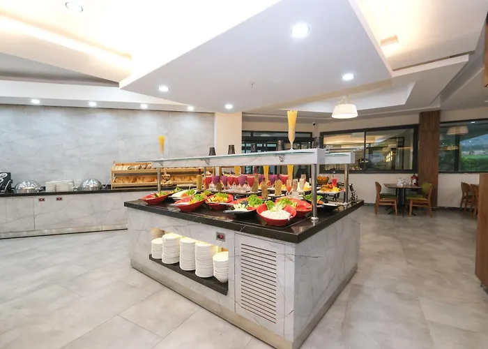 Ramada By Wyndham Pamukkale Thermal דניזלי